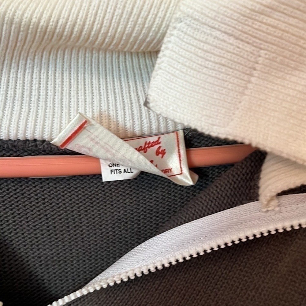 1980s vintage pullover sweater with fun patches, half zip - Picture 2 of 4